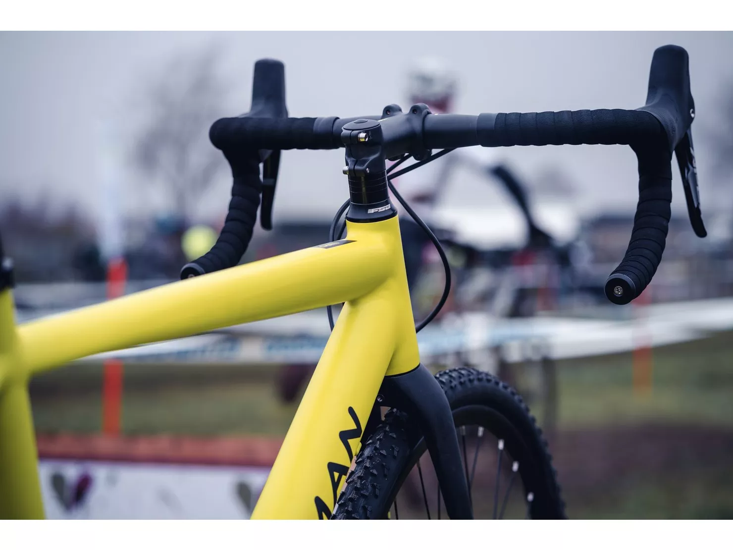 Boardman CXR 8.9 Cyclocross11