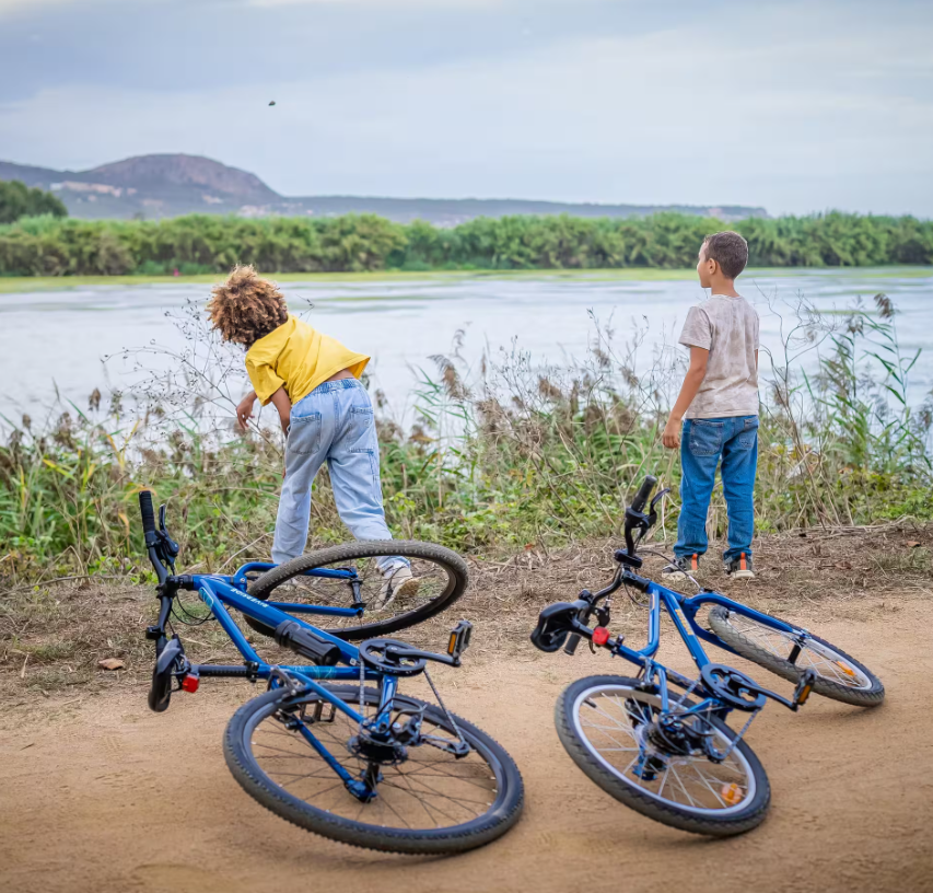 Btwin Riverside 900 Kids Hybrid Bike 19