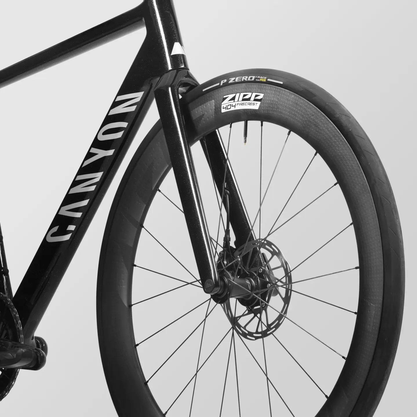 Canyon Ultimate CF SLX 8 AXS 4