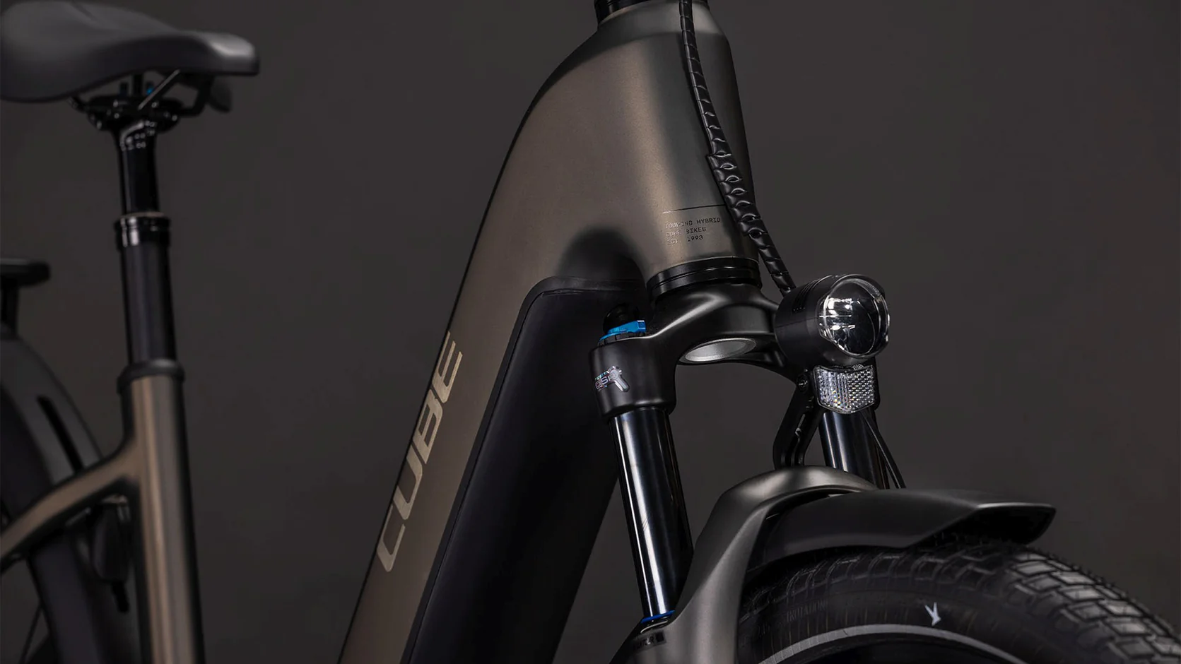 Cube Touring Hybrid10